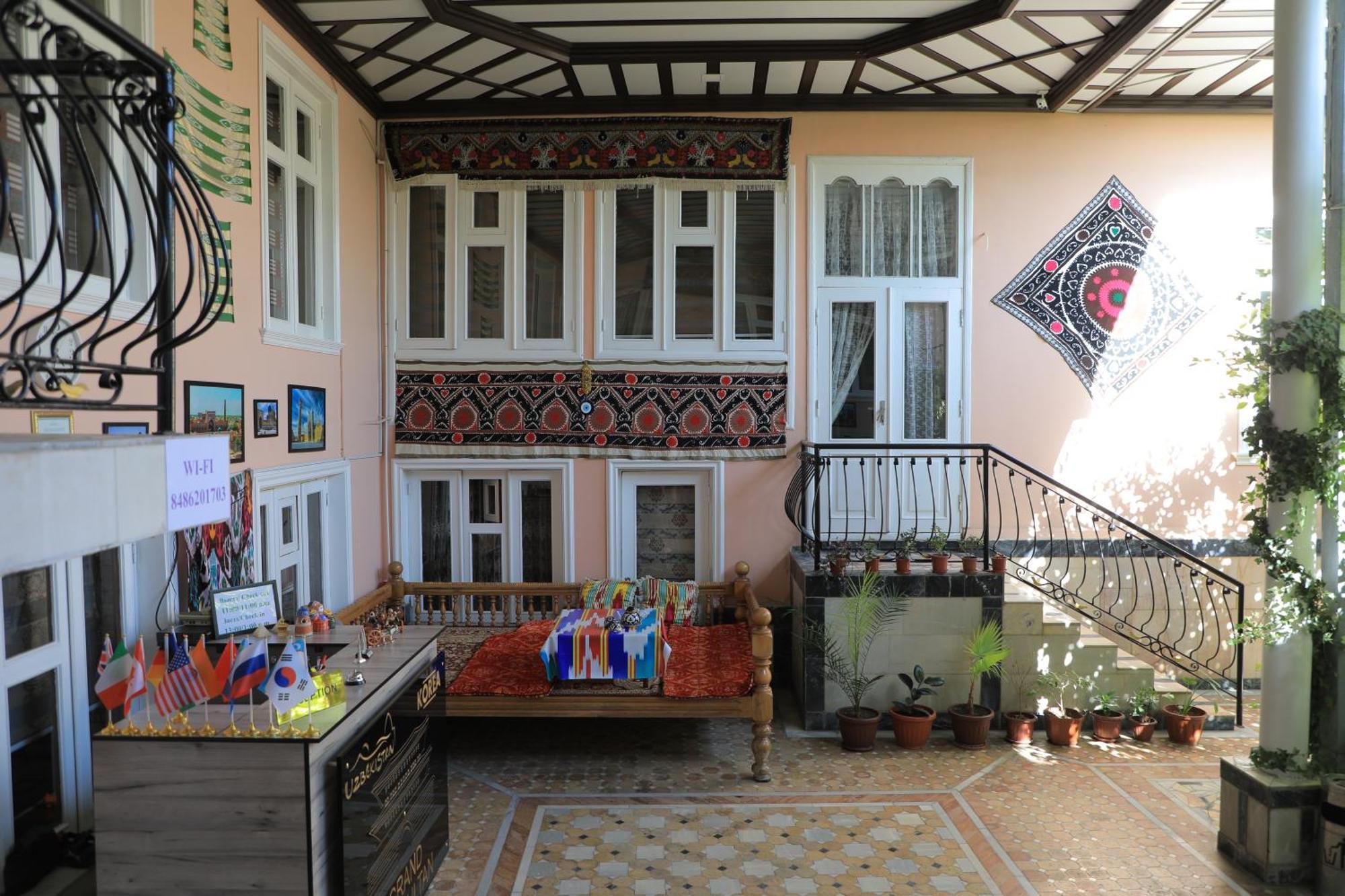 Nursultan Grand Guest House Самарканд Экстерьер фото